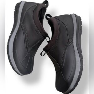 LL Bean Storm Chaser Tek 2.5 Slip On Leather Duck Shoes Waterproof  size W 8.5 M